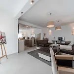 וילה Deluxe Four Bedroom With Private Pool 4 Debeljak