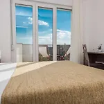 Deluxe Four Bedroom With Private Pool 4 וילה Debeljak