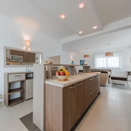 Deluxe Four Bedroom With Private Pool 4 Villa