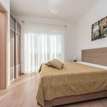 Deluxe Four Bedroom With Private Pool 4 Villa *