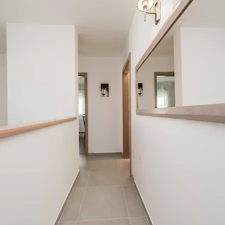 Deluxe Four Bedroom With Private Pool 4 *