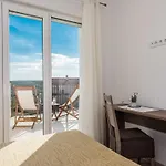 Deluxe Four Bedroom With Private Pool 4