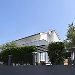 Deluxe Four Bedroom With Private Pool 4