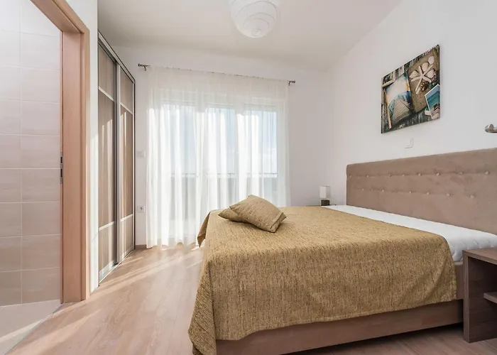 Deluxe Four Bedroom With Private Pool 4 빌라 *