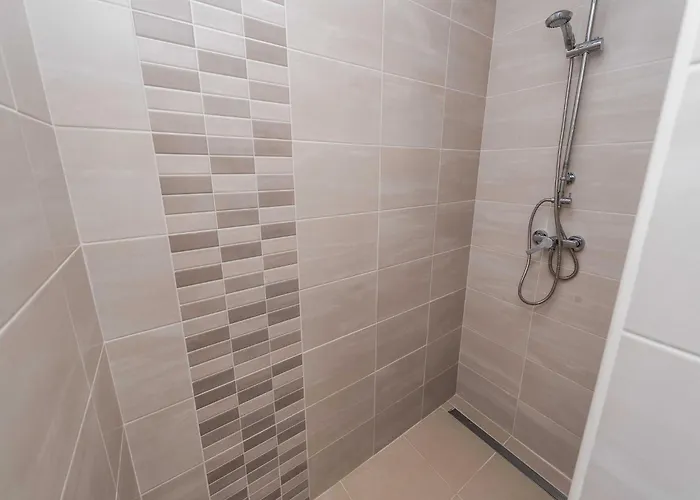Deluxe Four Bedroom With Private Pool 4 빌라 *