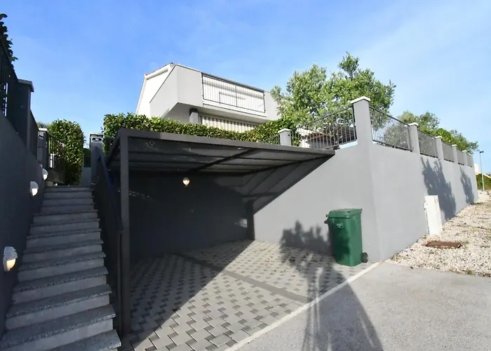 Deluxe Four Bedroom With Private Pool 4 빌라